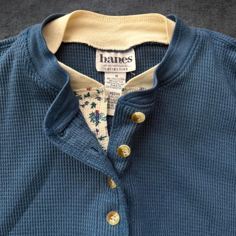Vintage 90's Hanes Layered Floral Waffle Knit Thermal Henley Long Sleeve Size M